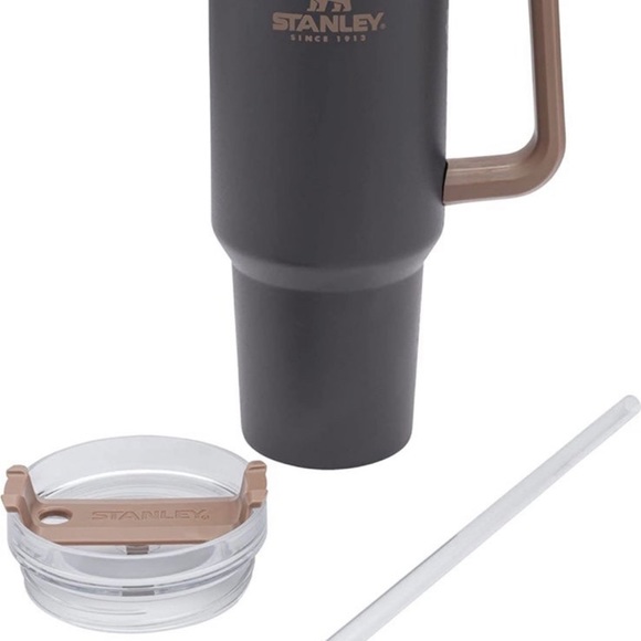 Stanley 40 oz in the color (COAL) not sold anymore grey brown - Picture 7 of 7